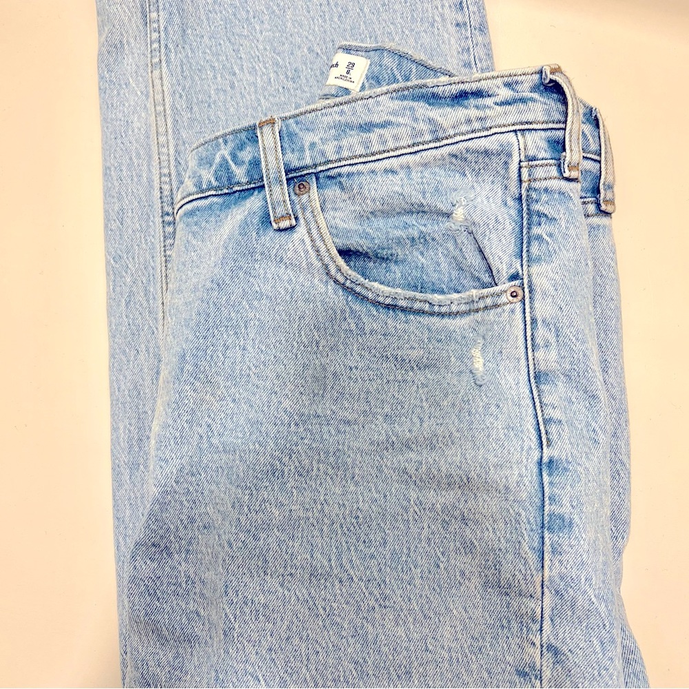 A&F High Rise 90s Relaxed Jean - Picture 4 of 8